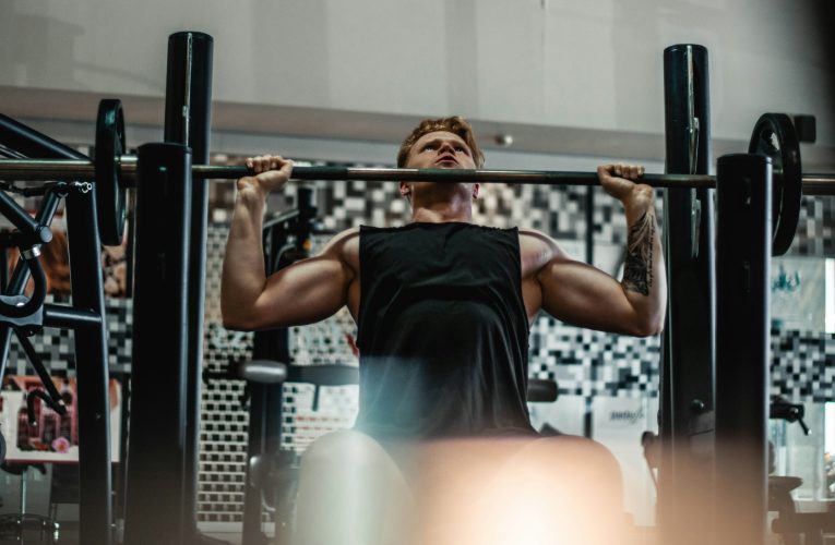 Rafael Brandão avança ao Top 4 no Mr. Olympia 2024: o Brasil no topo do fisiculturismo